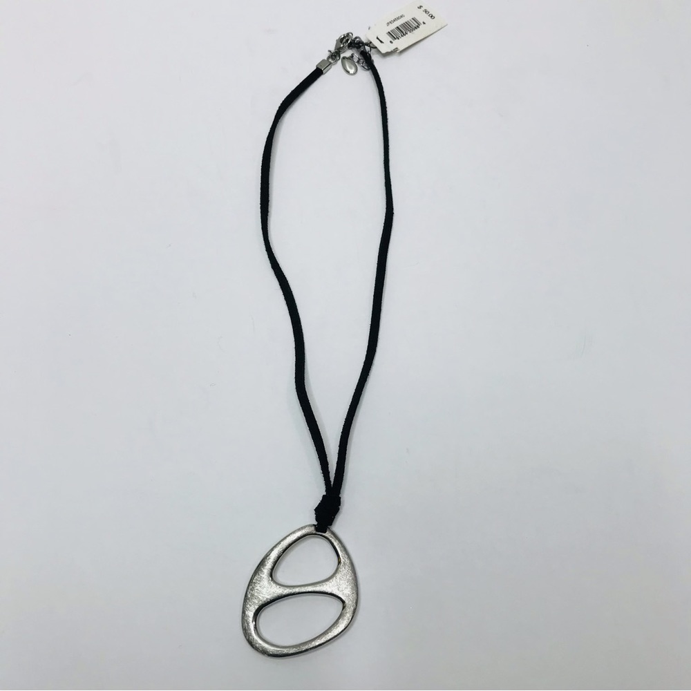 New FOSSIL Black & Silver Pendant Necklace
